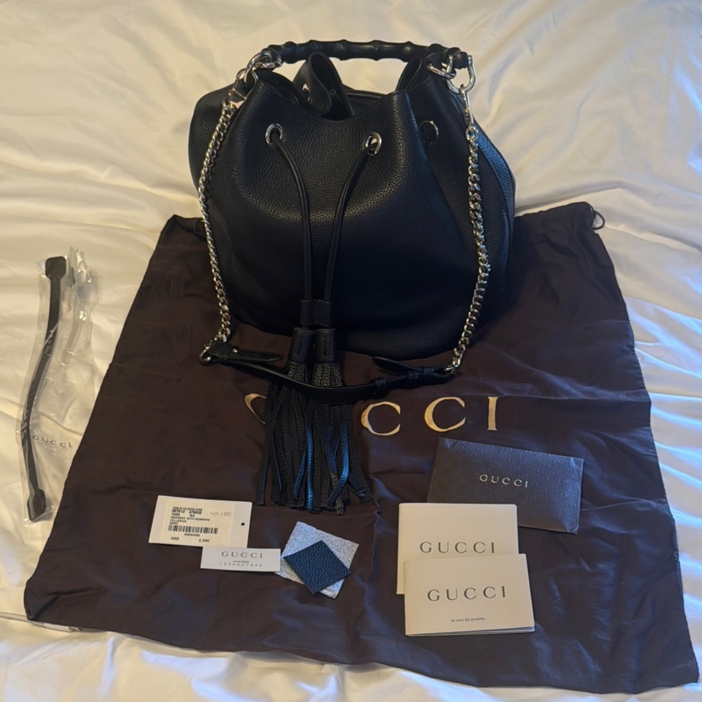 Gucci Black Shoulder Bag with Chain Strap
